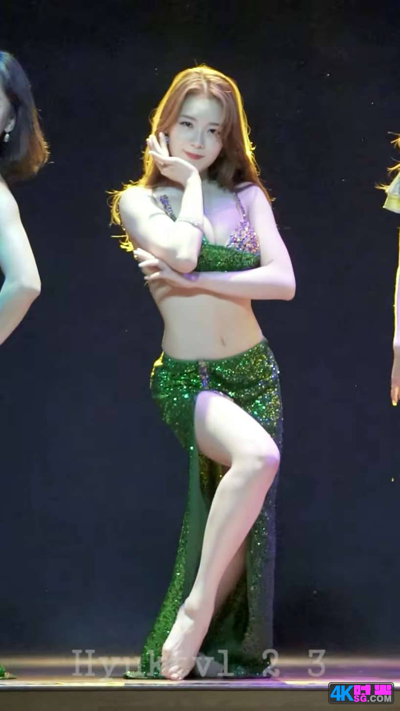 身材超好五位韩国美女在台上跳舞给你看2 (2).jpg